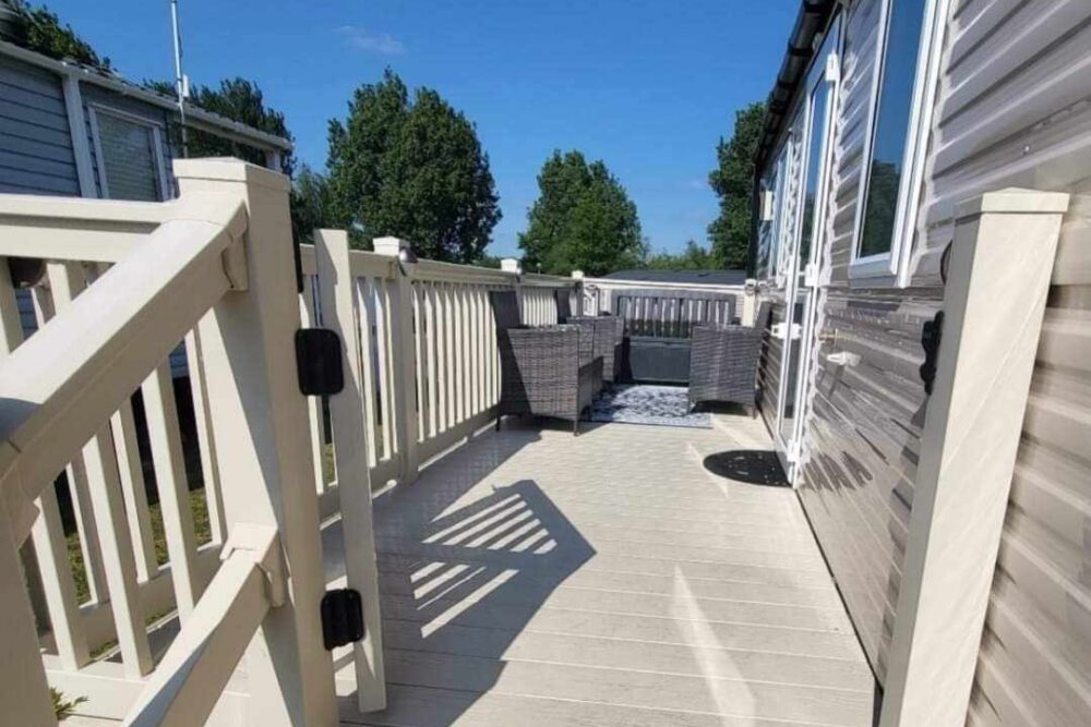 LCJ Kaddys Caravan Holidays Marton Mere Blackpool