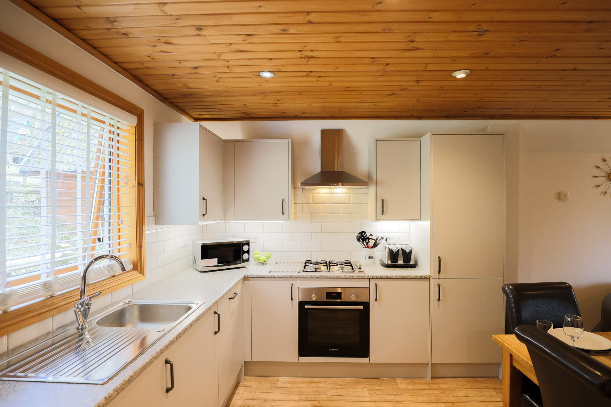 Oak Tree Lodge - Image 20